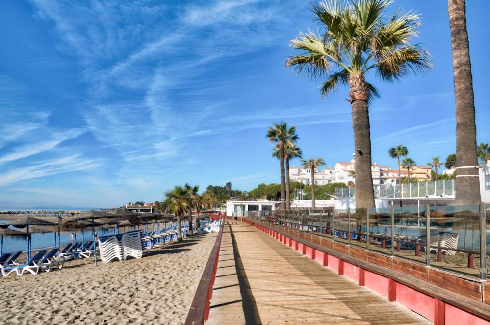 Playas Del Duque, Puerto Banus, Golf .Playa Y Compras Apartment Marbella Bagian luar foto