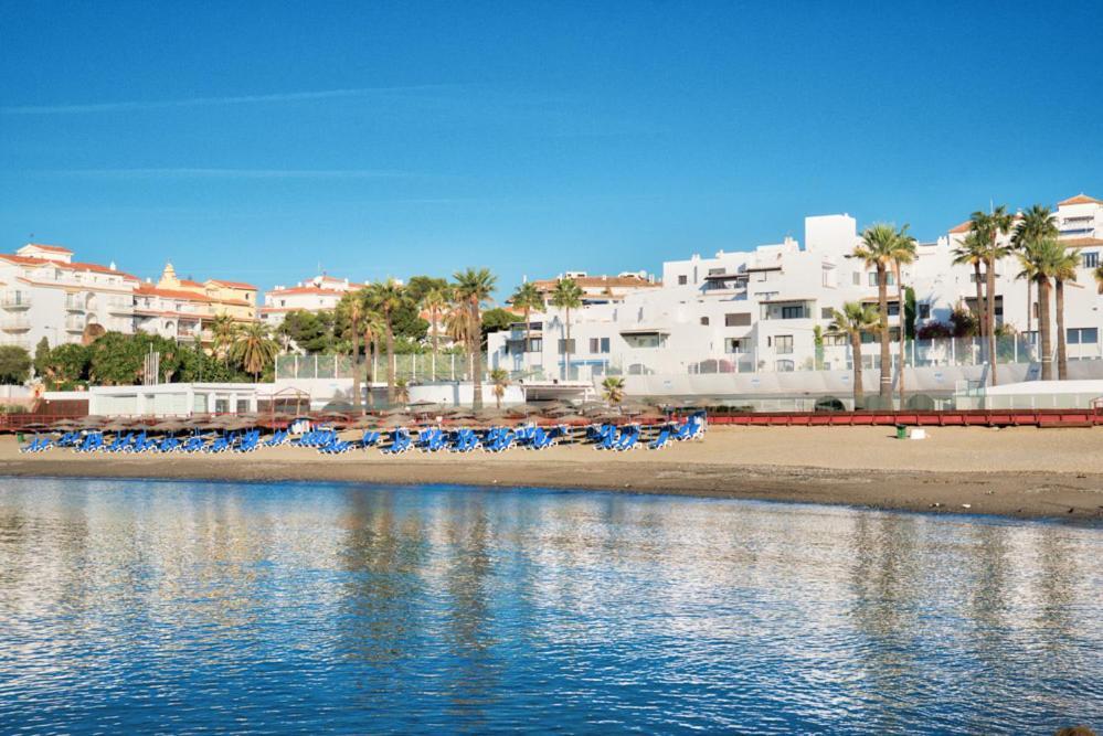 Playas Del Duque, Puerto Banus, Golf .Playa Y Compras Apartment Marbella Bagian luar foto