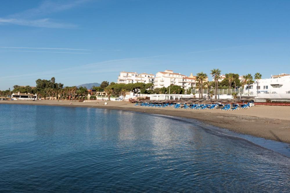 Playas Del Duque, Puerto Banus, Golf .Playa Y Compras Apartment Marbella Bagian luar foto